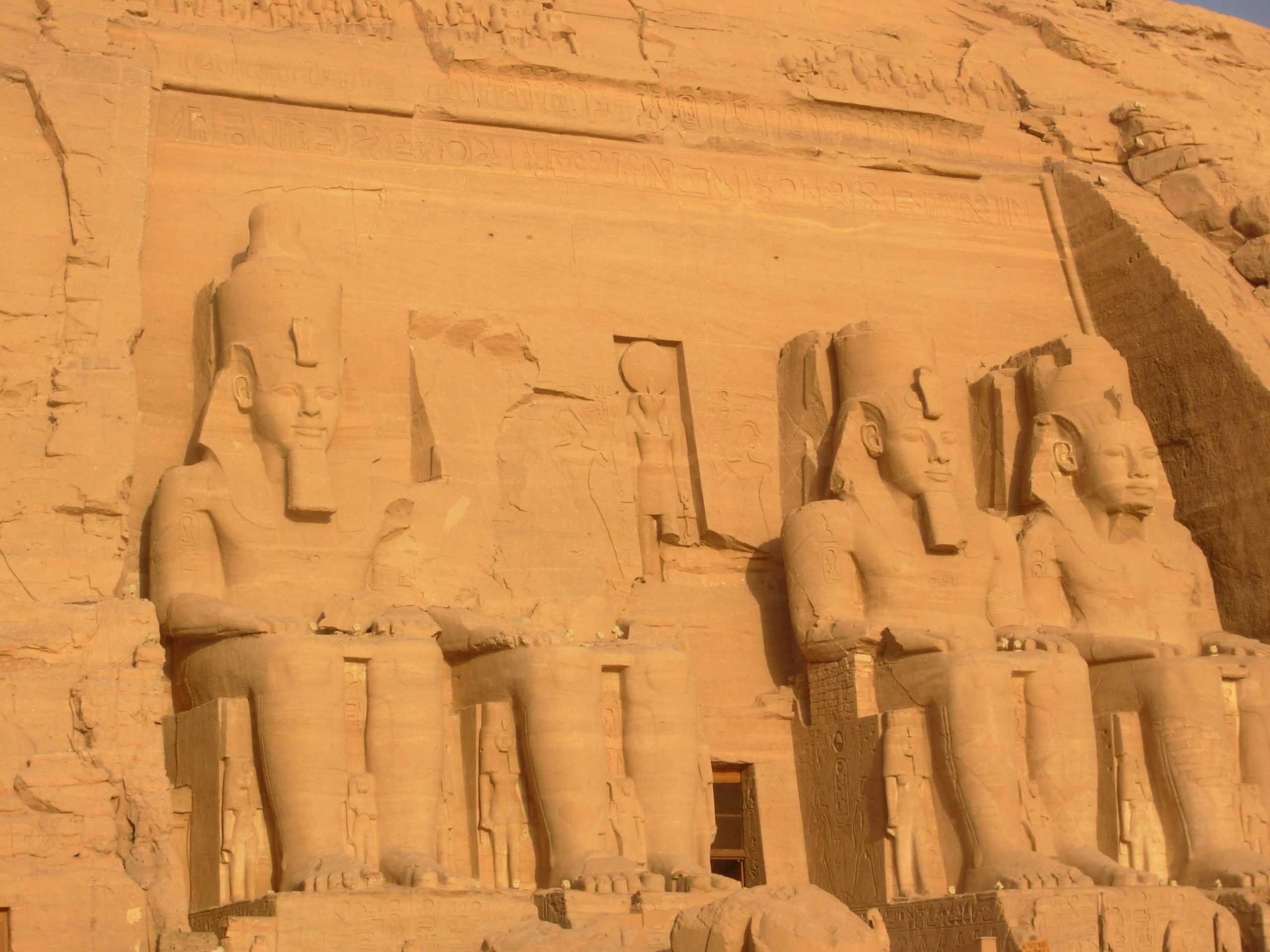 A image of Abu Simbel egypt